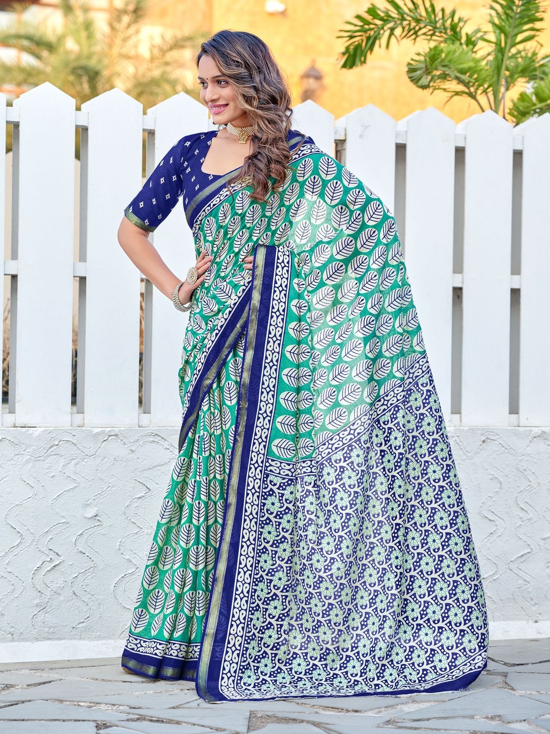 

MOKSHA DESIGNS Floral Zari Pure Cotton Block Print Saree, Green