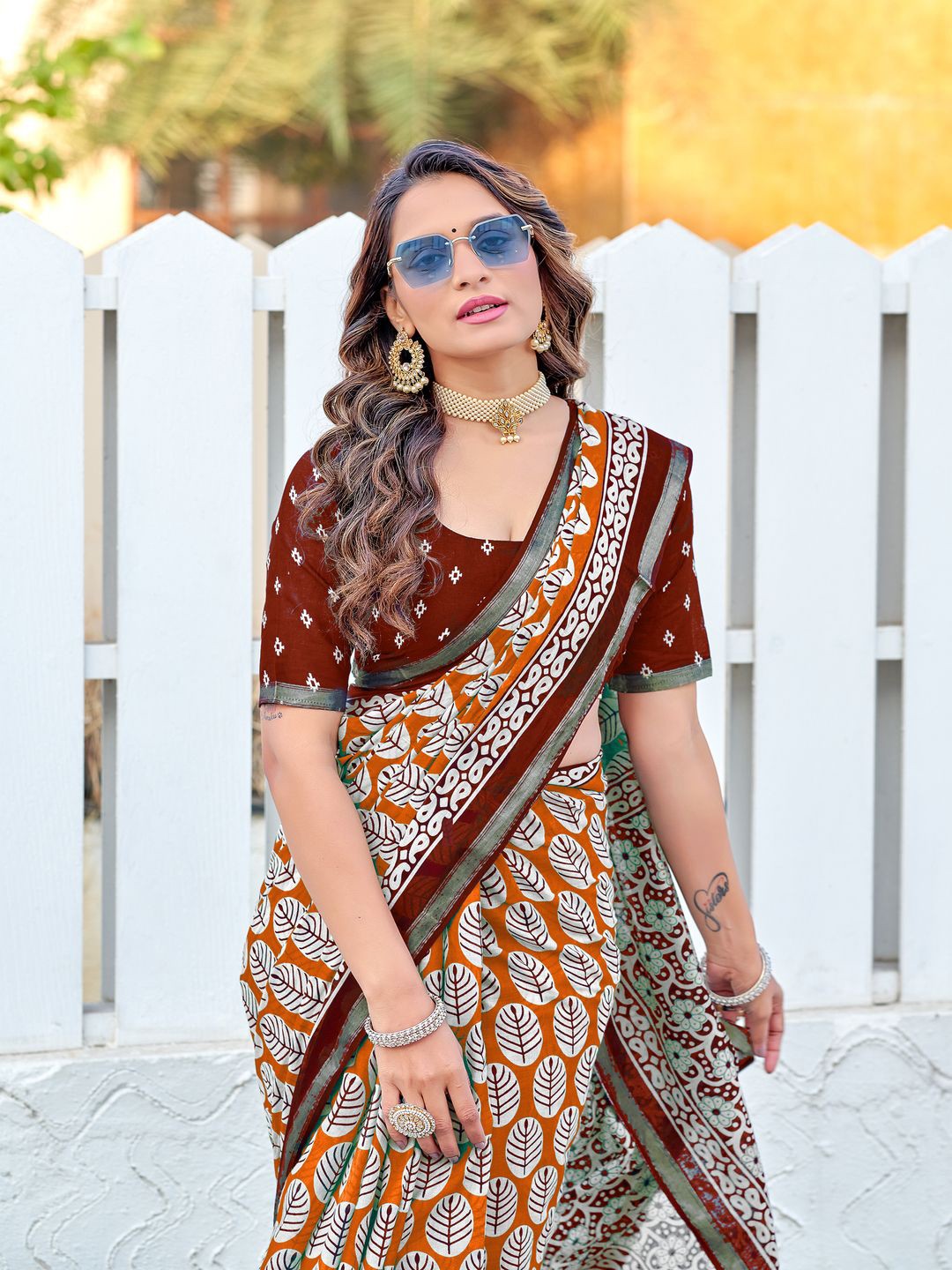 

MOKSHA DESIGNS Ajrak Printed Zari Pure Cotton Block Print Saree, Yellow
