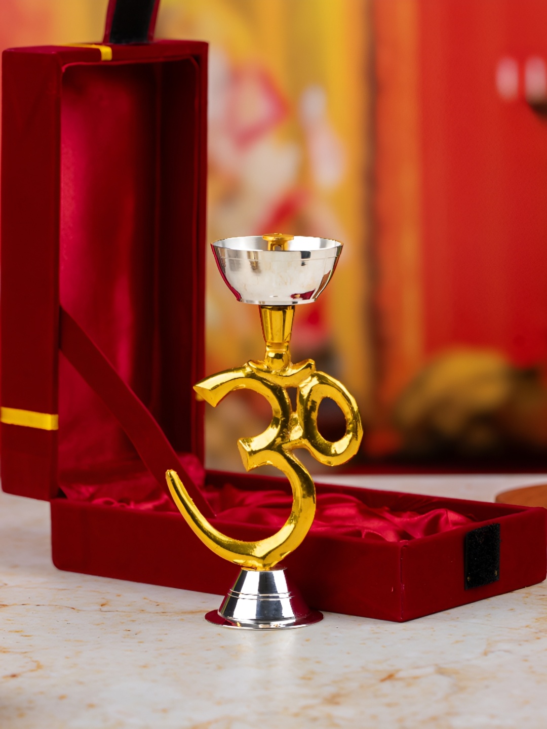 

TYOOHAR Gold Toned & White Brass Om Diya Oil Lamp Diya