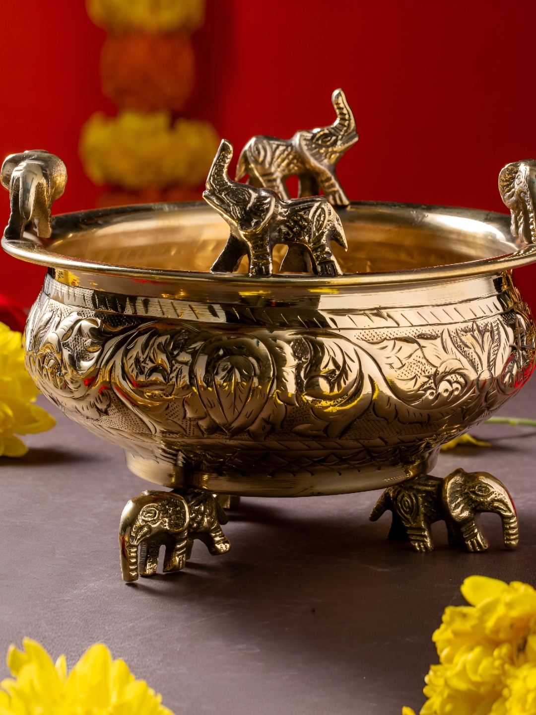 

TYOOHAR Gold Toned Brass Urli Pooja Essentials