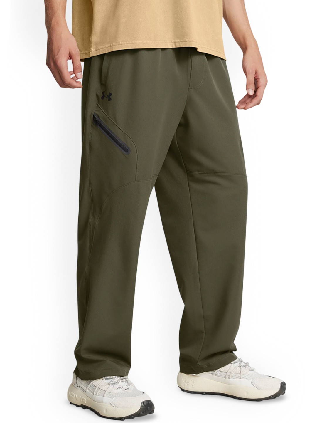 

UNDER ARMOUR Unstoppable Men Straight Track Pants, Green
