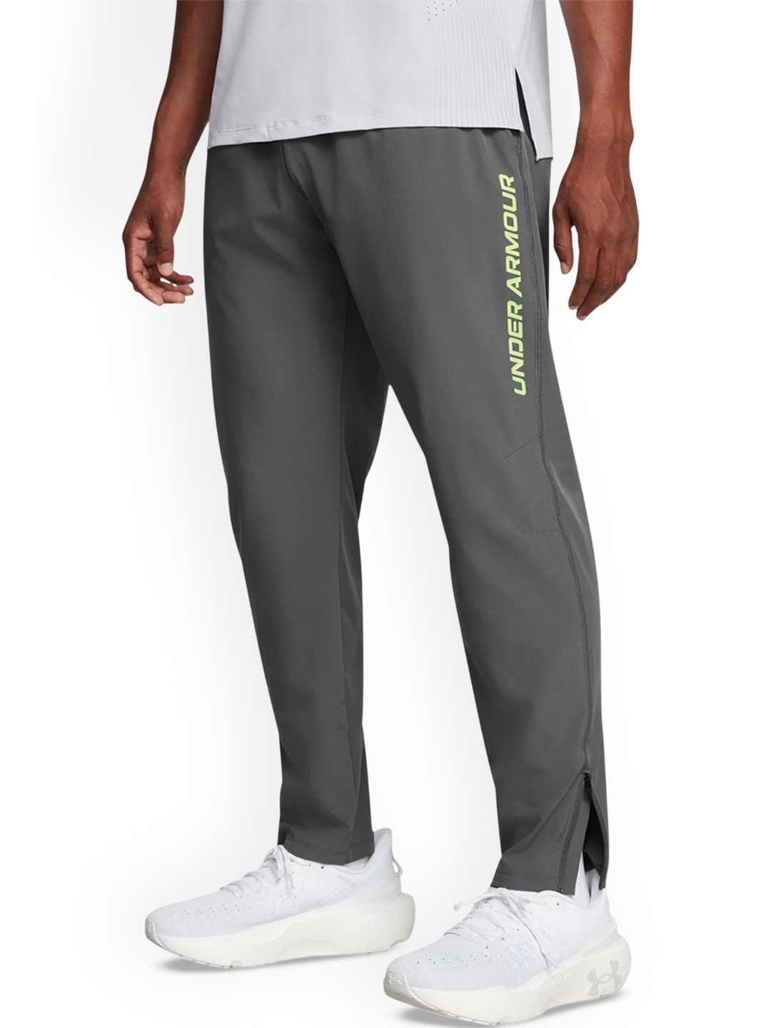 

UNDER ARMOUR Men Slim Fit Mid Rise Storm Run Track Pant, Grey