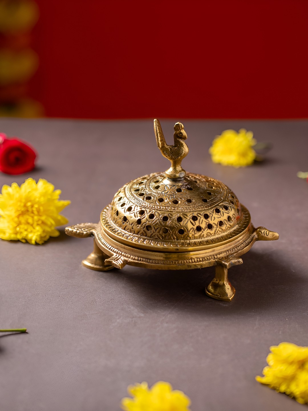 

TYOOHAR Gold Toned Turtle Textured Brass Dhoop Dani