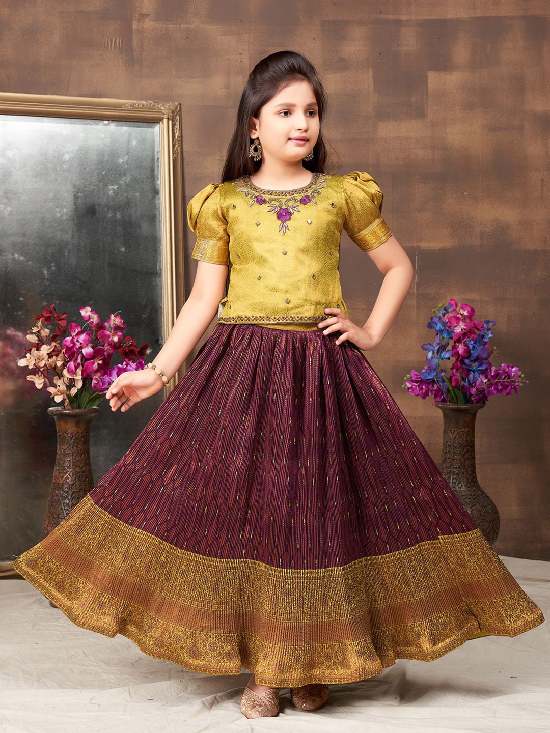 

Sangria Girls Embroidered Round Neck Lehenga Choli, Green