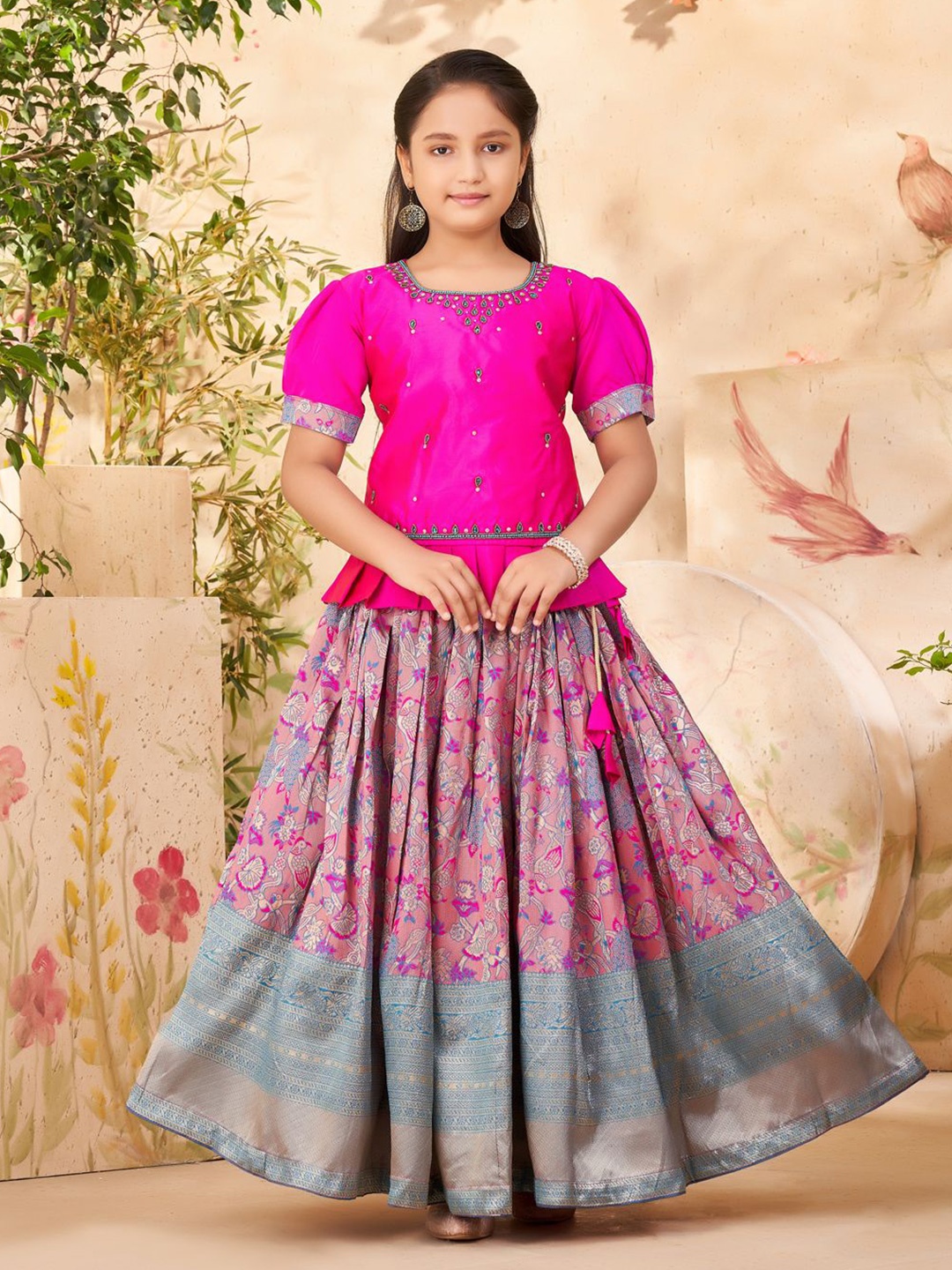 

Sangria Girls Floral Embroidered Beads Lehenga & Choli, Pink