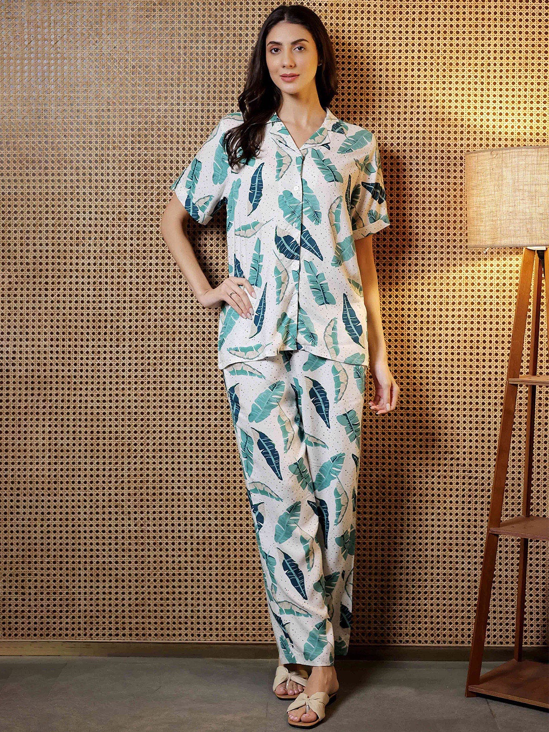

BEOM Women Printed Night Suits, White