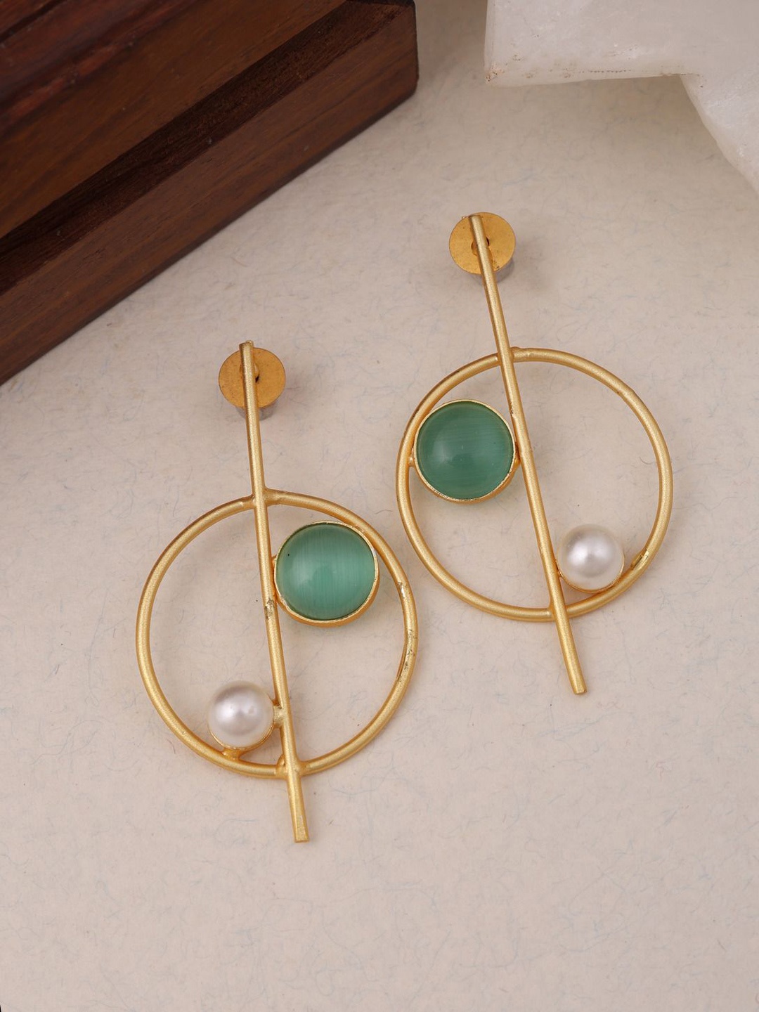 

TOS Brass-Plated Classic Artificial Stones Studded Studs Earrings, Gold