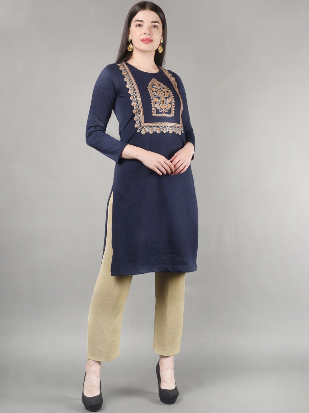 

BARARA ETHNIC Women Ethnic Motifs Embroidered Thread Work Kurta, Navy blue