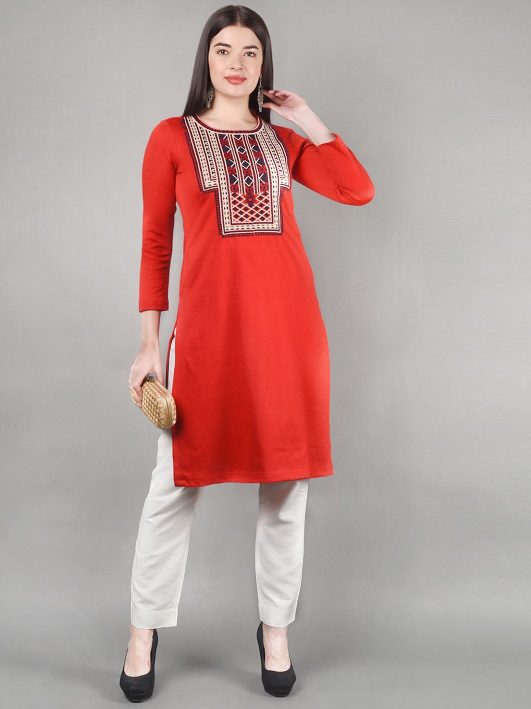 

BARARA ETHNIC Geometric Embroidered Thread Work Straight Kurta, Red
