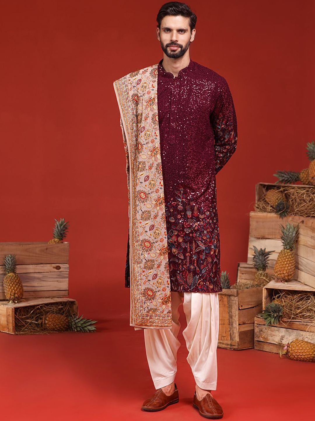 

KALPRAAG Kush Floral Embroidered Mandarin Collar Kurta with Patiala & Dupatta, Maroon