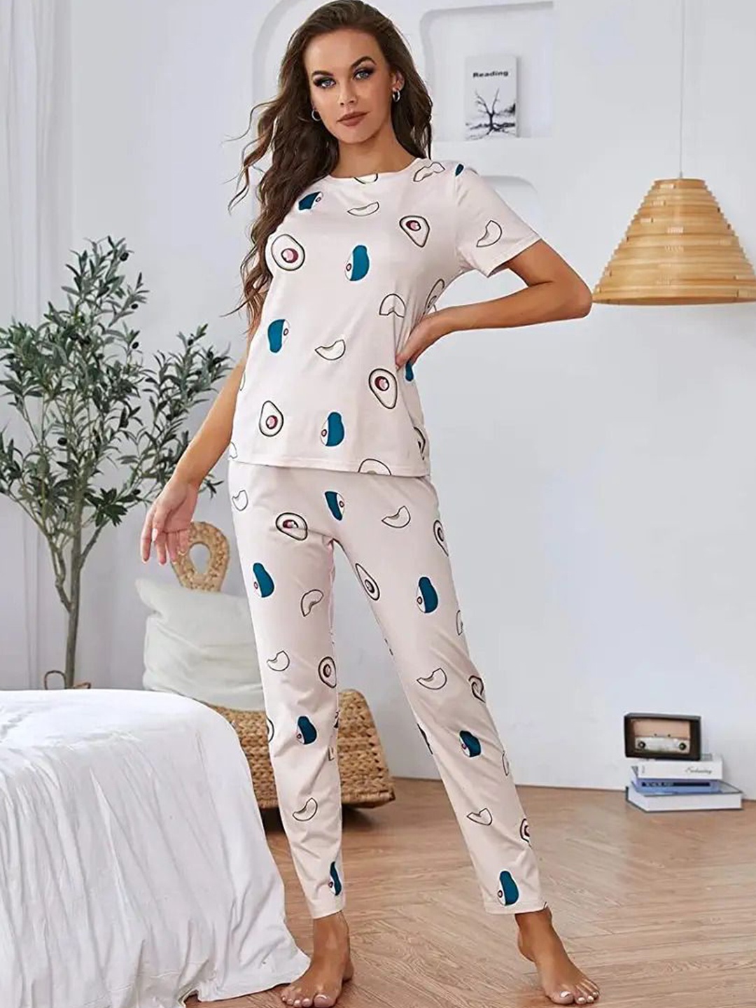

XPIOX Women Printed Night Suits, Cream