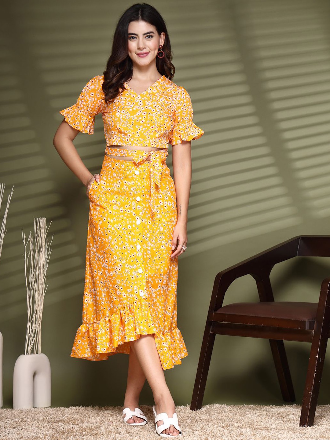 

Oomph! Printed V-Neck Shorts Sleeves Top With Skirt, Orange
