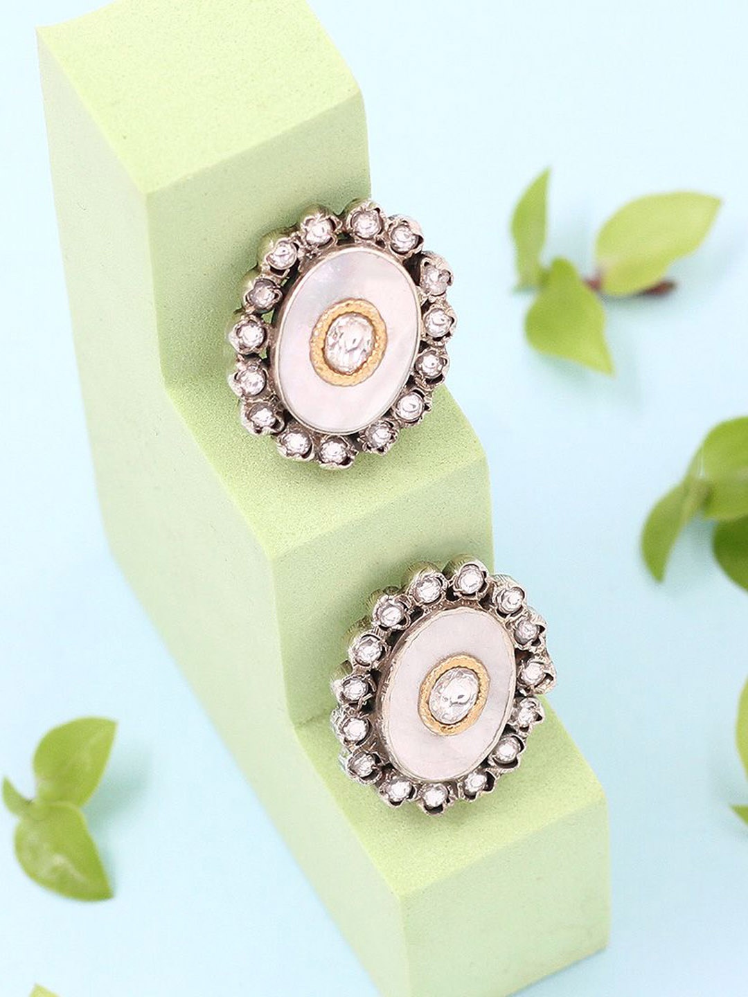 

SANGEETA BOOCHRA Silver Quartz Stones Studded Oval Studs