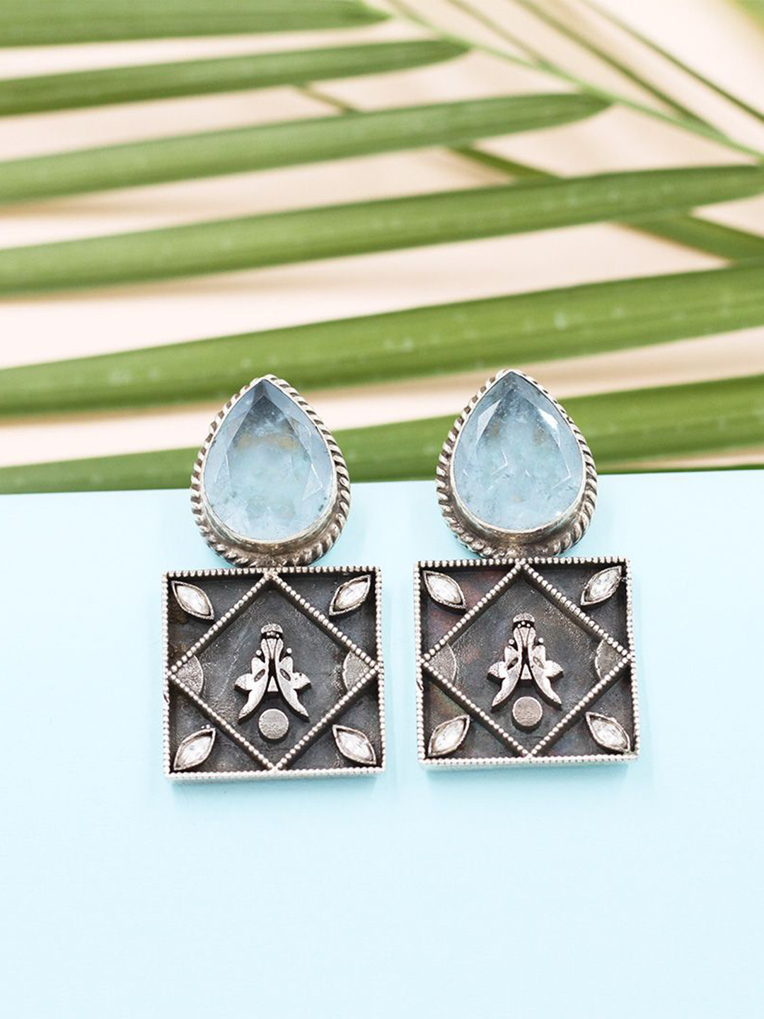 

SANGEETA BOOCHRA Silver Quartz Stone Studded Teardrop Shaped Drop Earrings