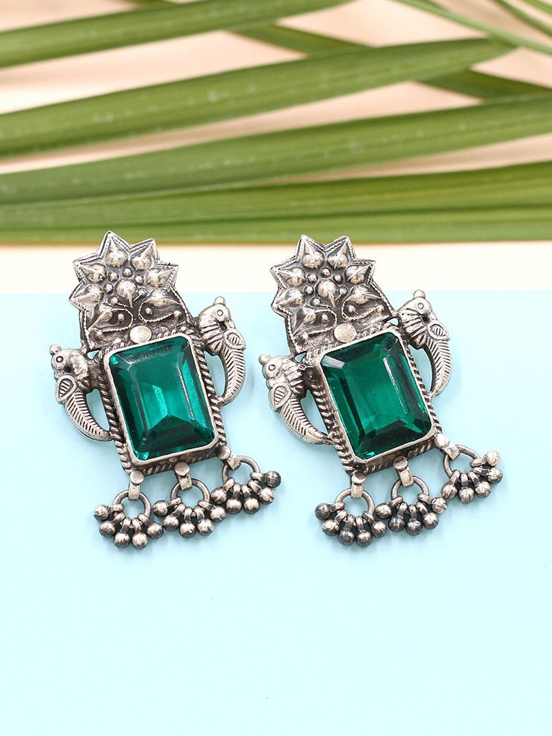 

SANGEETA BOOCHRA Silver Quartz Stone Studded Square Drop Earrings