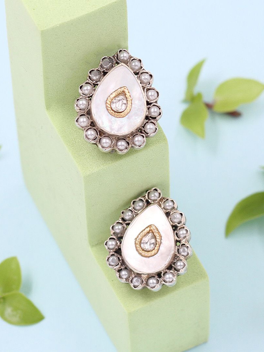 

SANGEETA BOOCHRA Silver Quartz Stones Studded Teardrop Shaped Studs