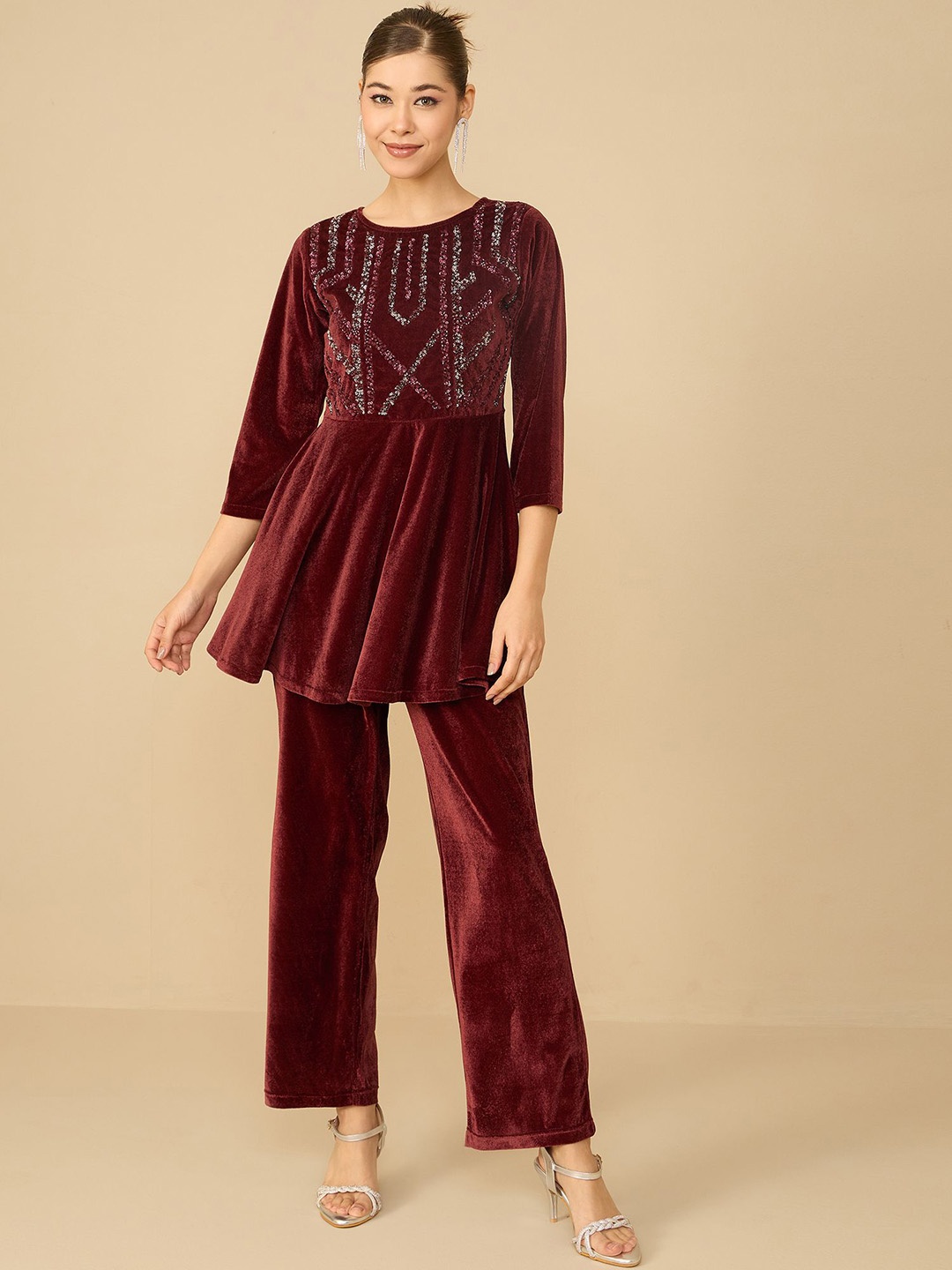 

Antheaa Pink Embellished Velvet Tunic With Trousers