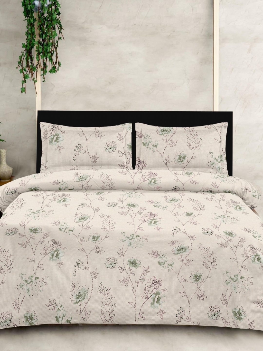 

Ariana Cream-Coloured Floral Printed 210 TC Cotton King Bedsheet Set 2.70 m x 2.70 m