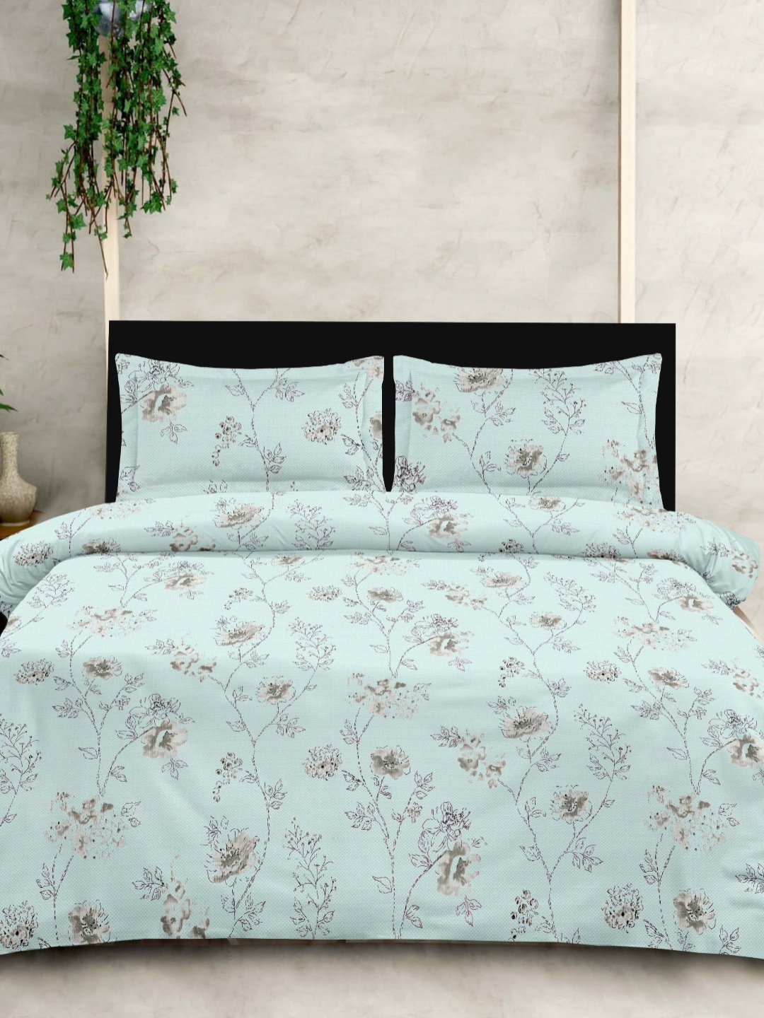 

Ariana Turquoise Blue Floral Printed 210 TC Cotton King Bedsheet Set 2.70 m x 2.70 m