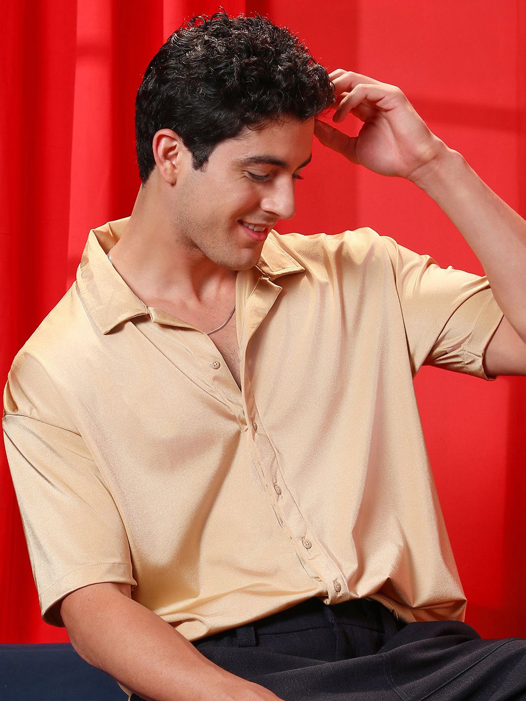 

Campus Sutra Men Comfort Relaxed Fit Cuban Collar Solid Satin Casual Shirt, Beige