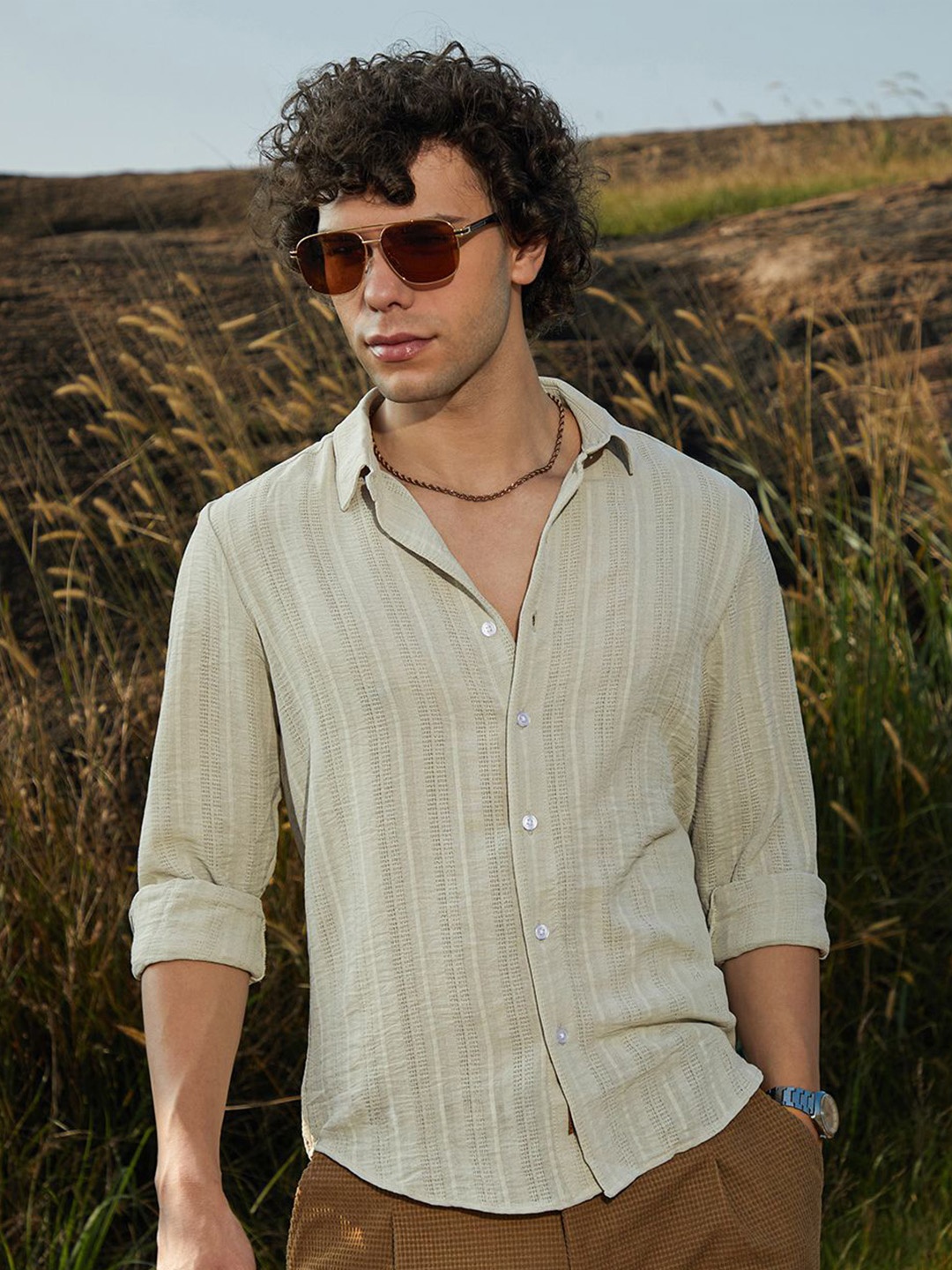

Campus Sutra Men Comfort Fit Spread Collar Textured Casual Shirt, Beige