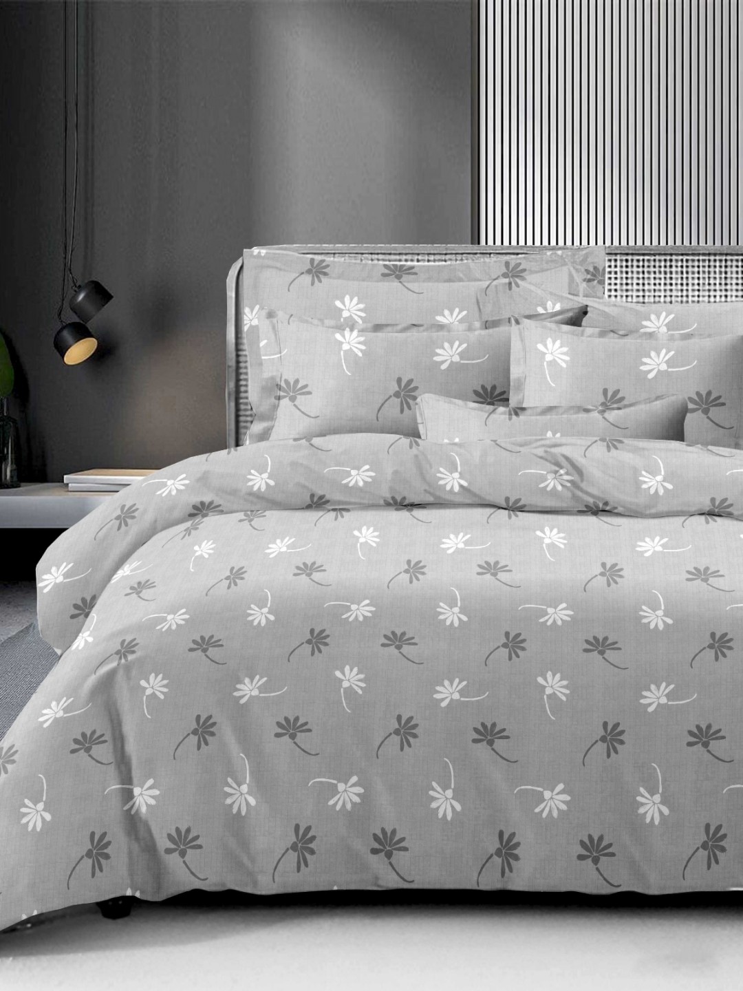

Ariana Grey & White Floral Printed Cotton 210 TC King Bedsheet Set 2.70 m x 2.70 m
