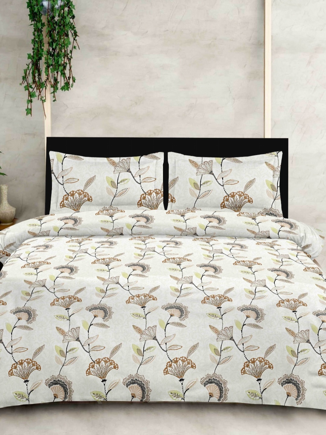 

Ariana Grey & Off White Floral Printed Cotton 210 TC King Bedsheet Set 2.70 m x 2.70 m