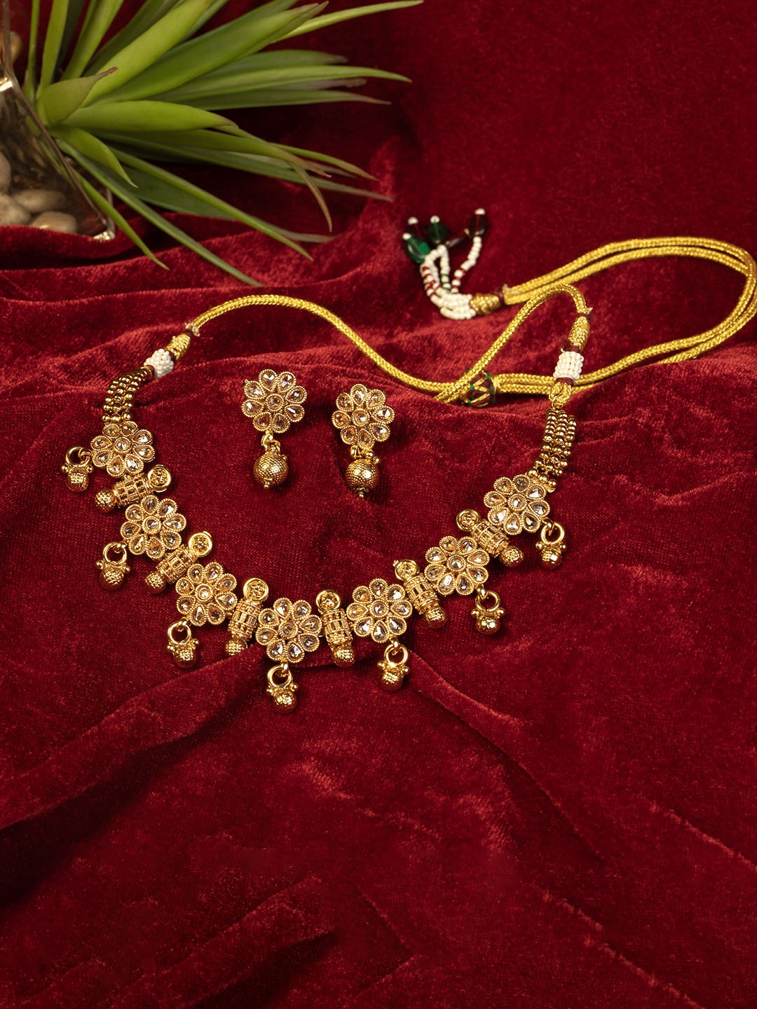 

GOLD CASH Gold Plated Stone Studded & Beaded Anti-Tarnish Jewellery Set