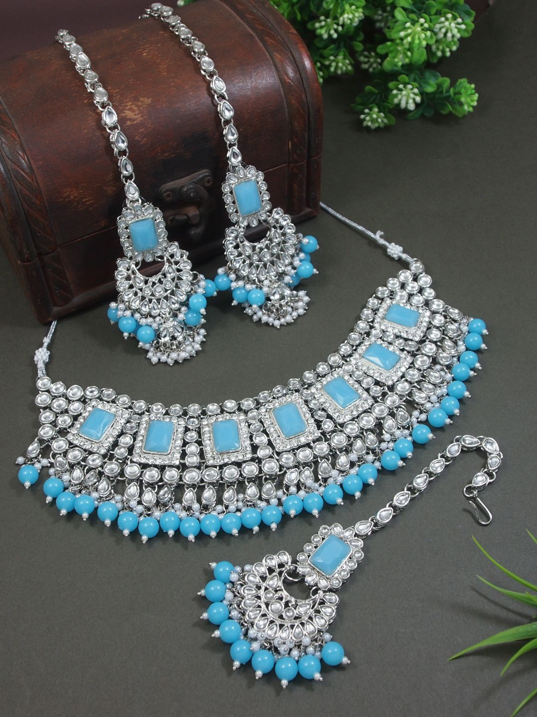 

I Jewels Silver-Plated Artificial Stones and Beads-Studded & Beaded Jewellery Set