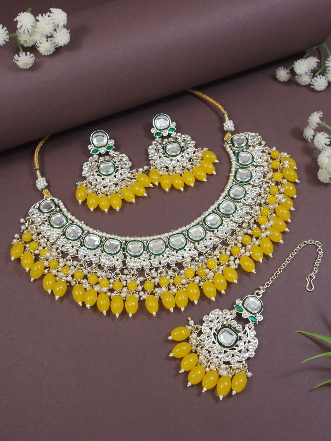 

I Jewels Gold-Plated Artificial Stones and Beads Studded & Beaded Jewellery Set