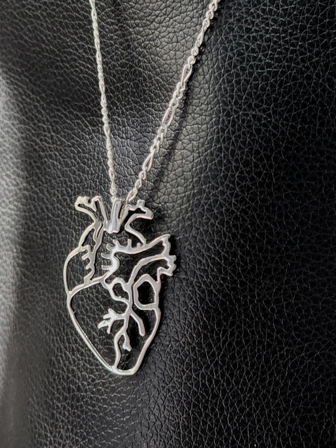 

Goldnera 925 Sterling Silver-Plated Shining Heart Pendant With Chain