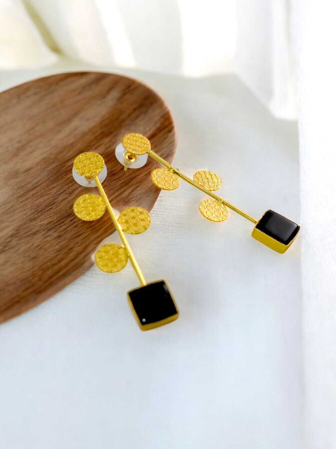 

TISHUL JEWELS Gold-Plated Artificial Stone Studded Contemporary Drop Earrings, Black