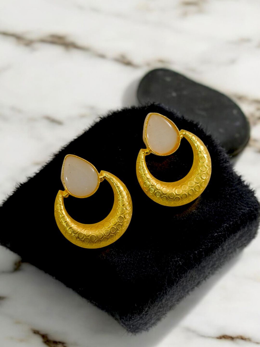 

TISHUL JEWELS Gold-Plated Artificial Beads Crescent Shaped Drop Earrings, White