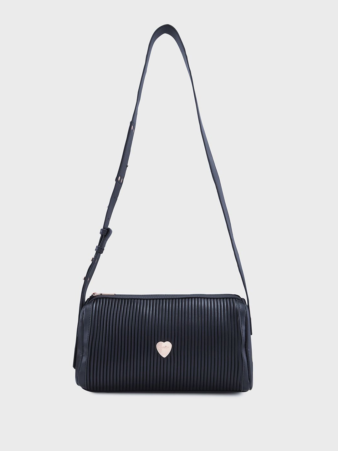 

Caprese Women Solid Half Moon Sling Bag, Black
