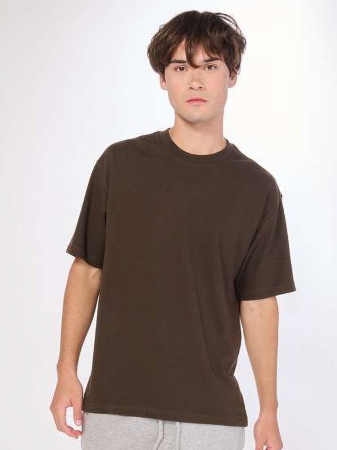 

CELSIUS Men Solid Moisture Wicking Relaxed Fit T-shirt, Brown