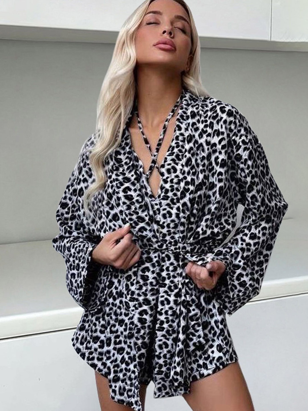 

LULU & SKY Women Animal Printed Night Suit, White