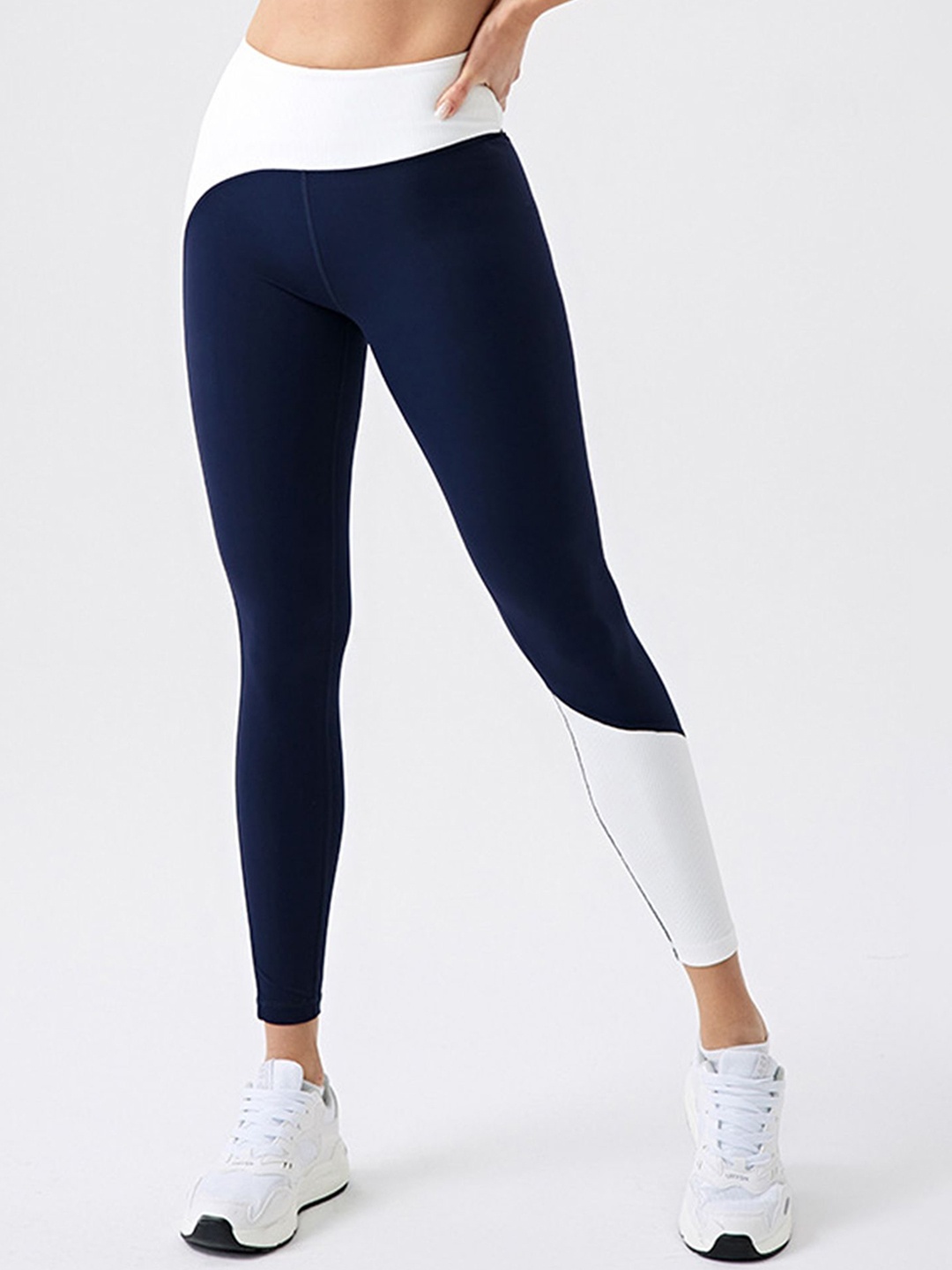

LULU & SKY Women Colourblocked Ankle-Length Tights, Blue