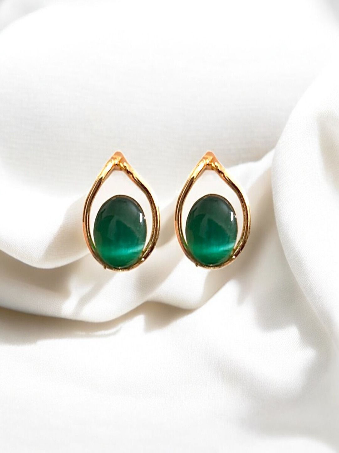

AccessHer Gold-Plated Artificial Stones Studded Teardrop Shaped Studs, Green