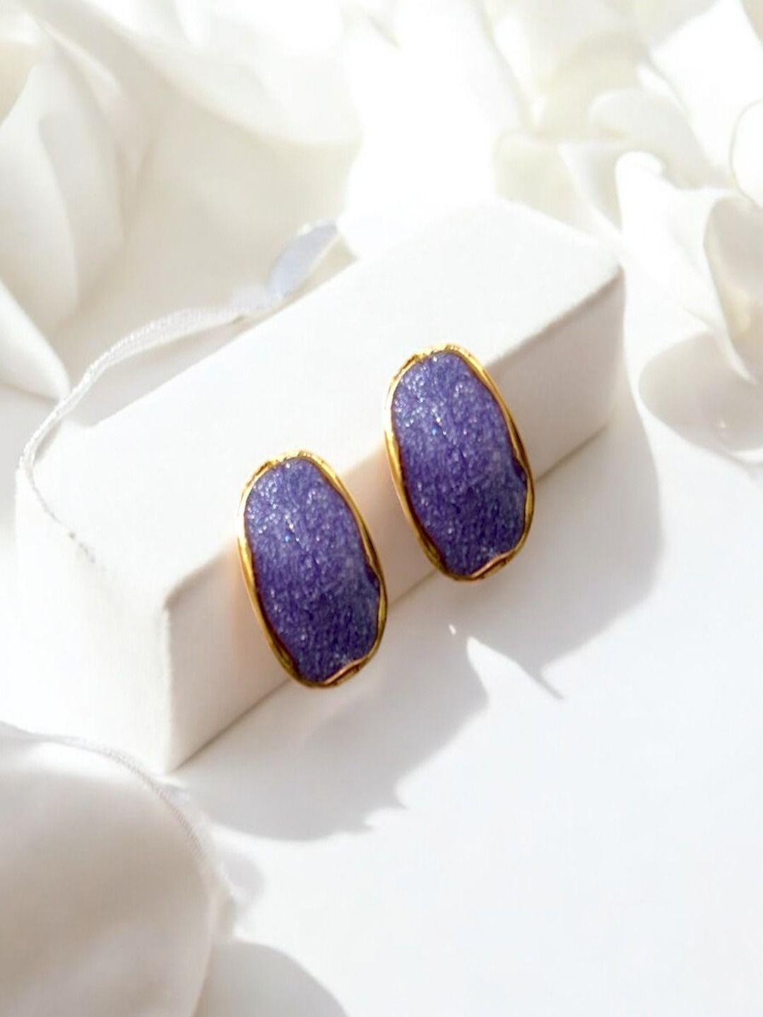

AccessHer Gold-Plated Artificial Stones Studded Geometric Shaped Studs, Purple