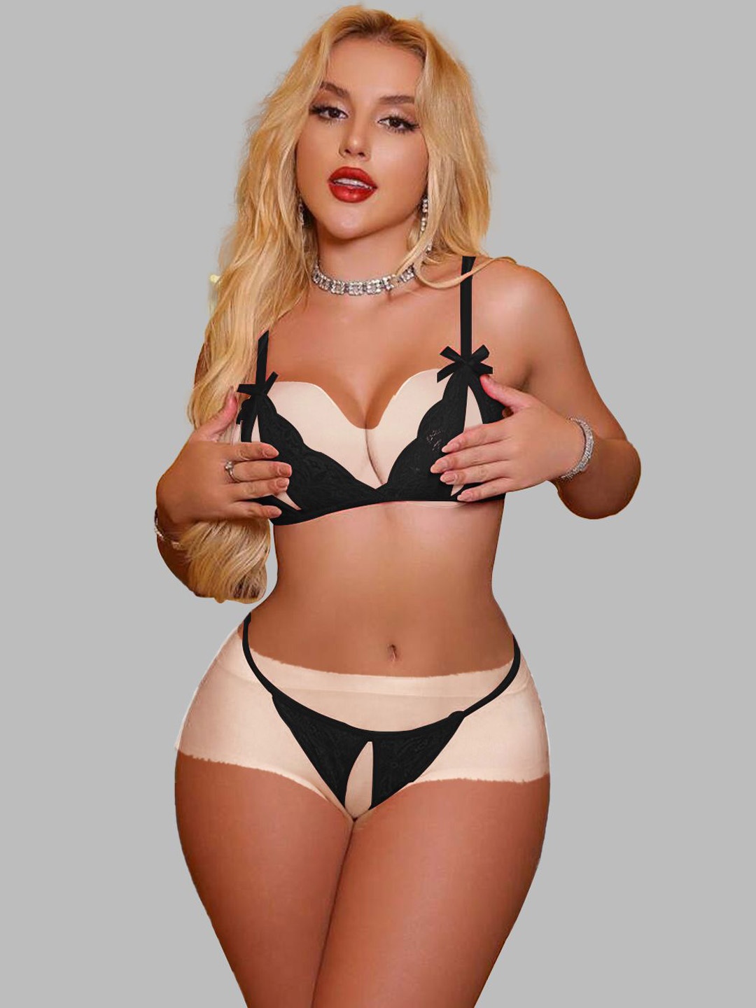 

VAGHBHATT Women Self Design Lace Lingerie Set, Black