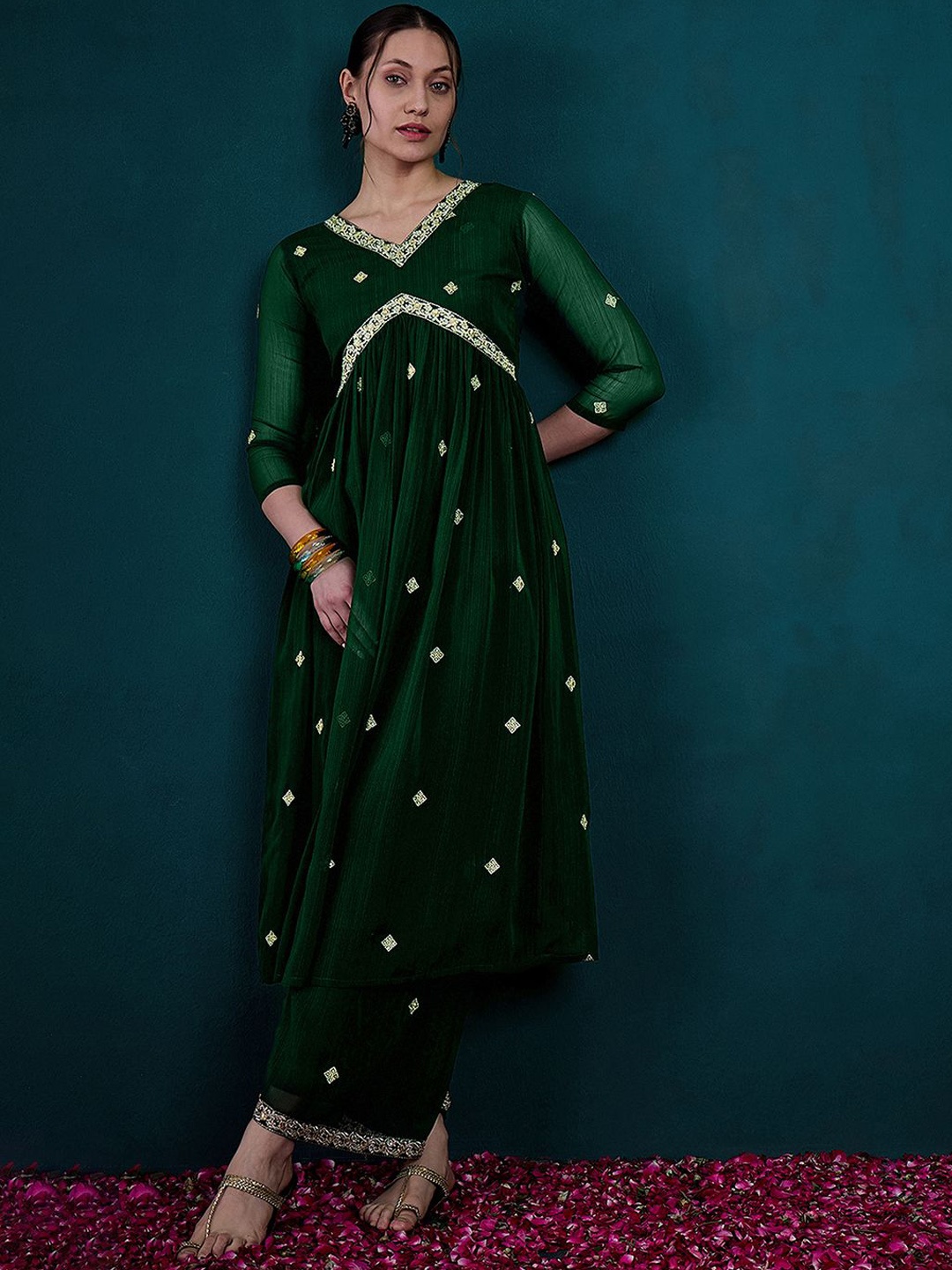 

Kvsfab Floral Embroidered Empire V-Neck Georgette A-Line Kurta With Palazzos, Green