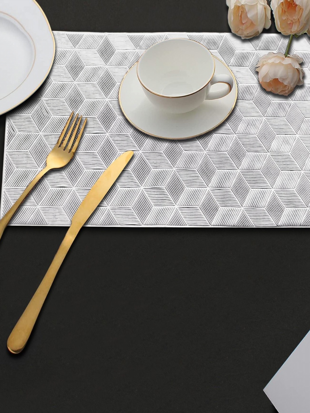 

LooMantha Silver-Toned 2 Pieces Geometric Cutwork Table Placemats