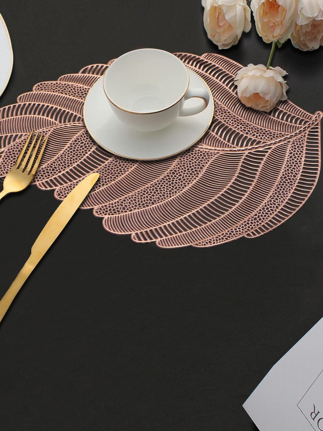 

LooMantha Copper-Toned 2 Pieces Leaf Cutwork Table Placemats
