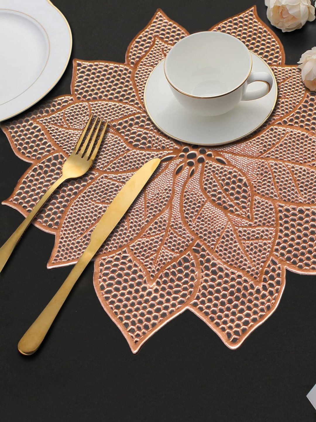 

LooMantha Copper-Toned 2 Pieces Sunflower Textured Table Placemats