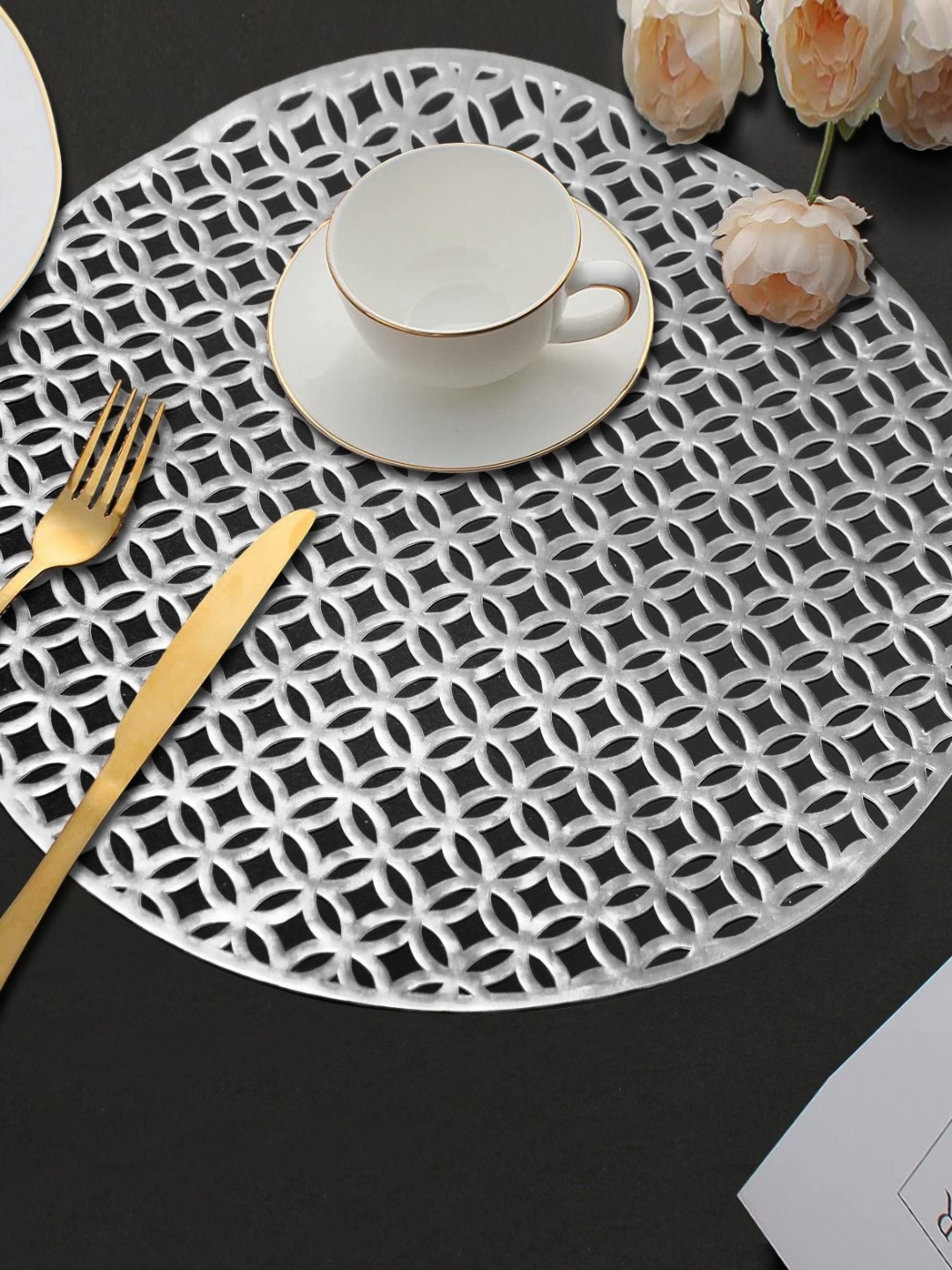 

LooMantha Grey 2 Pieces Geometric Textured Round Table Placemats