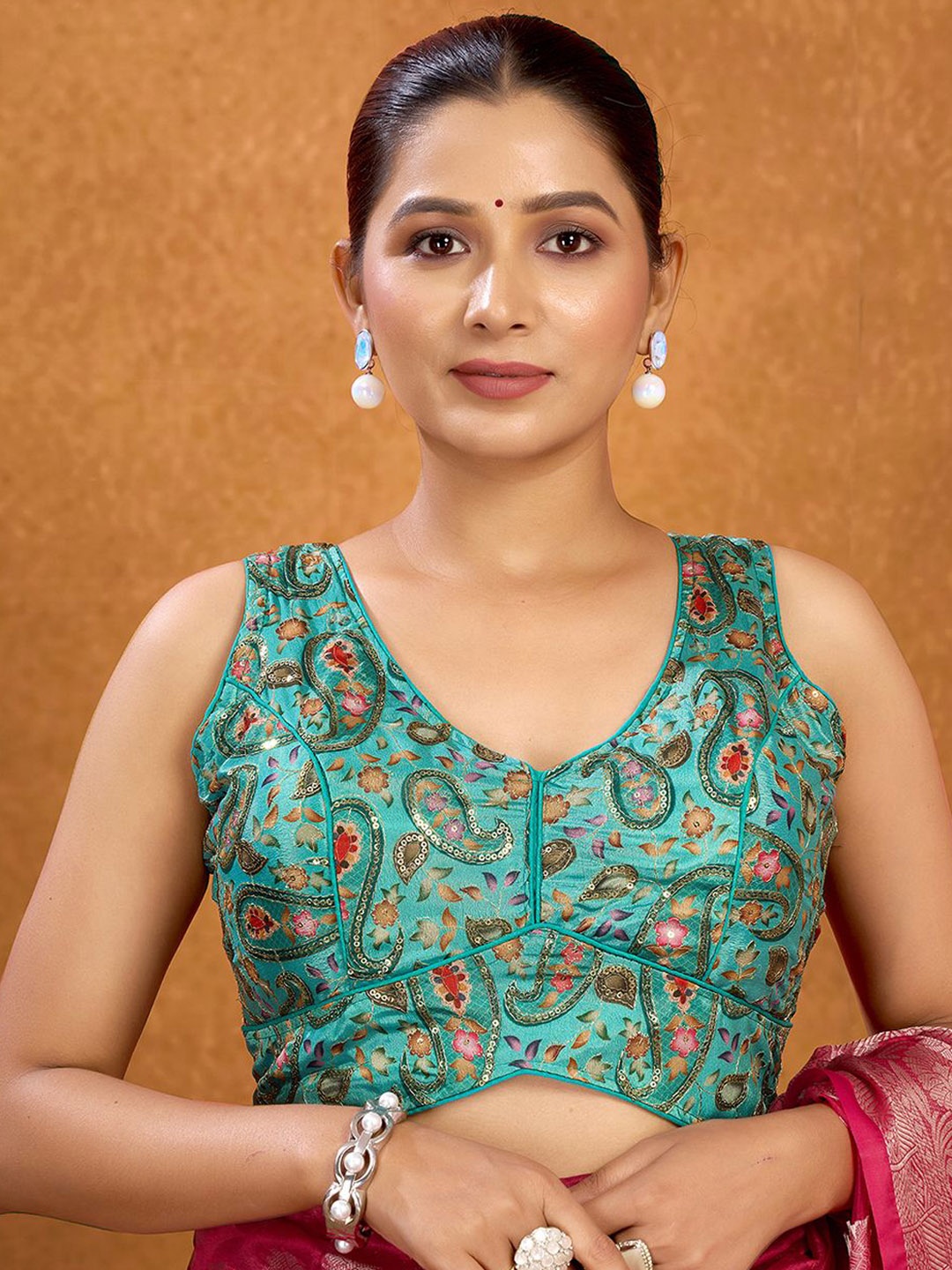 KALINI Women Sequinned Printed V Neck Saree Blouse, Green