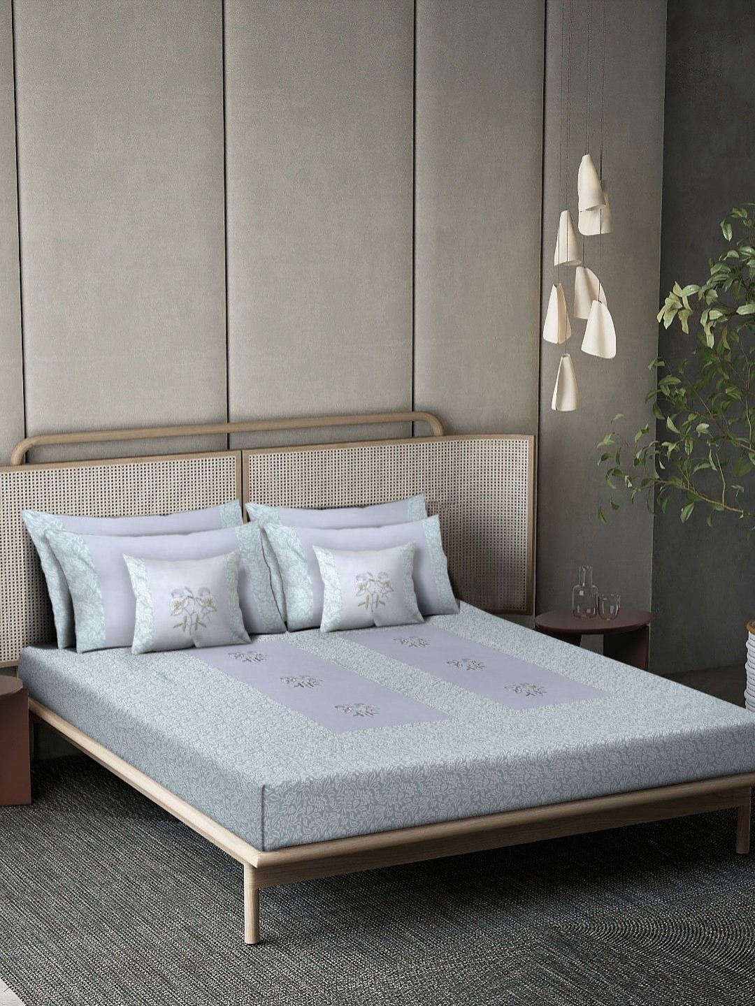 

KLOTTHE Grey Embroidered 400TC Cotton Super King Bedsheet Set 2.70 m x 2.70 m