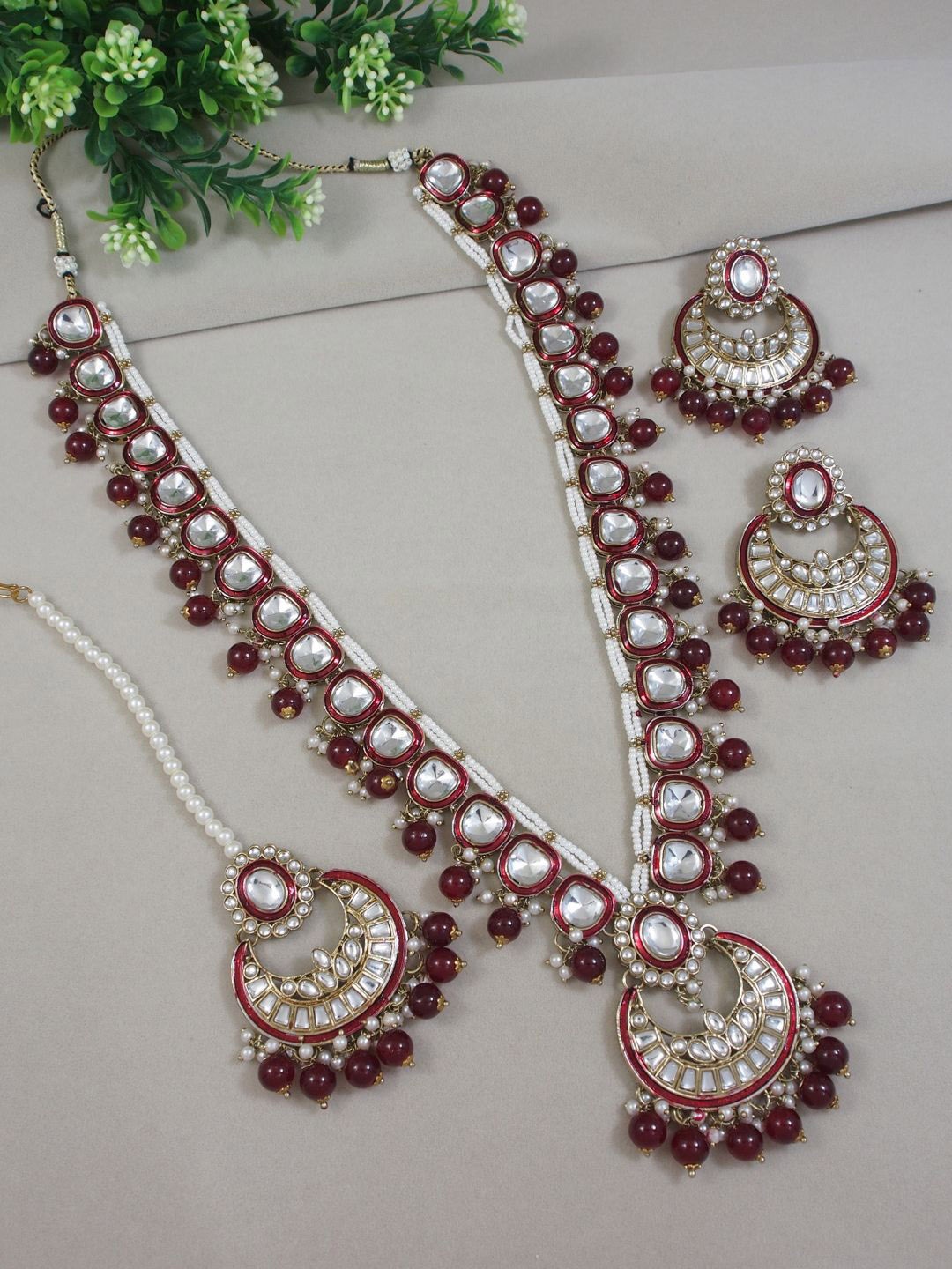 

I Jewels Gold Plated Kundan & Pearls Studded & Beaded Jewellery Set, Silver