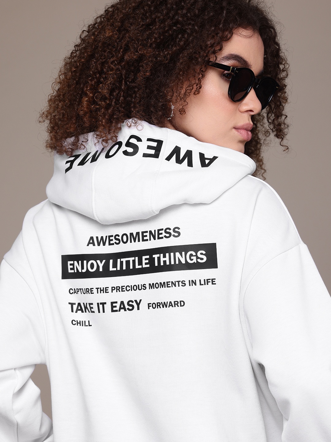 

The Roadster Lifestyle Co. Women Printed Hooded Sweatshirt, White