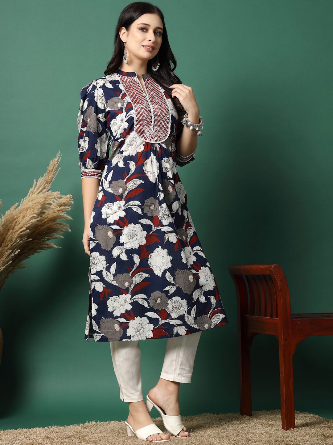 

Sangria Floral Printed Pure Cotton Mandarin Collar Mirror Work A-Line Kurta, Navy blue